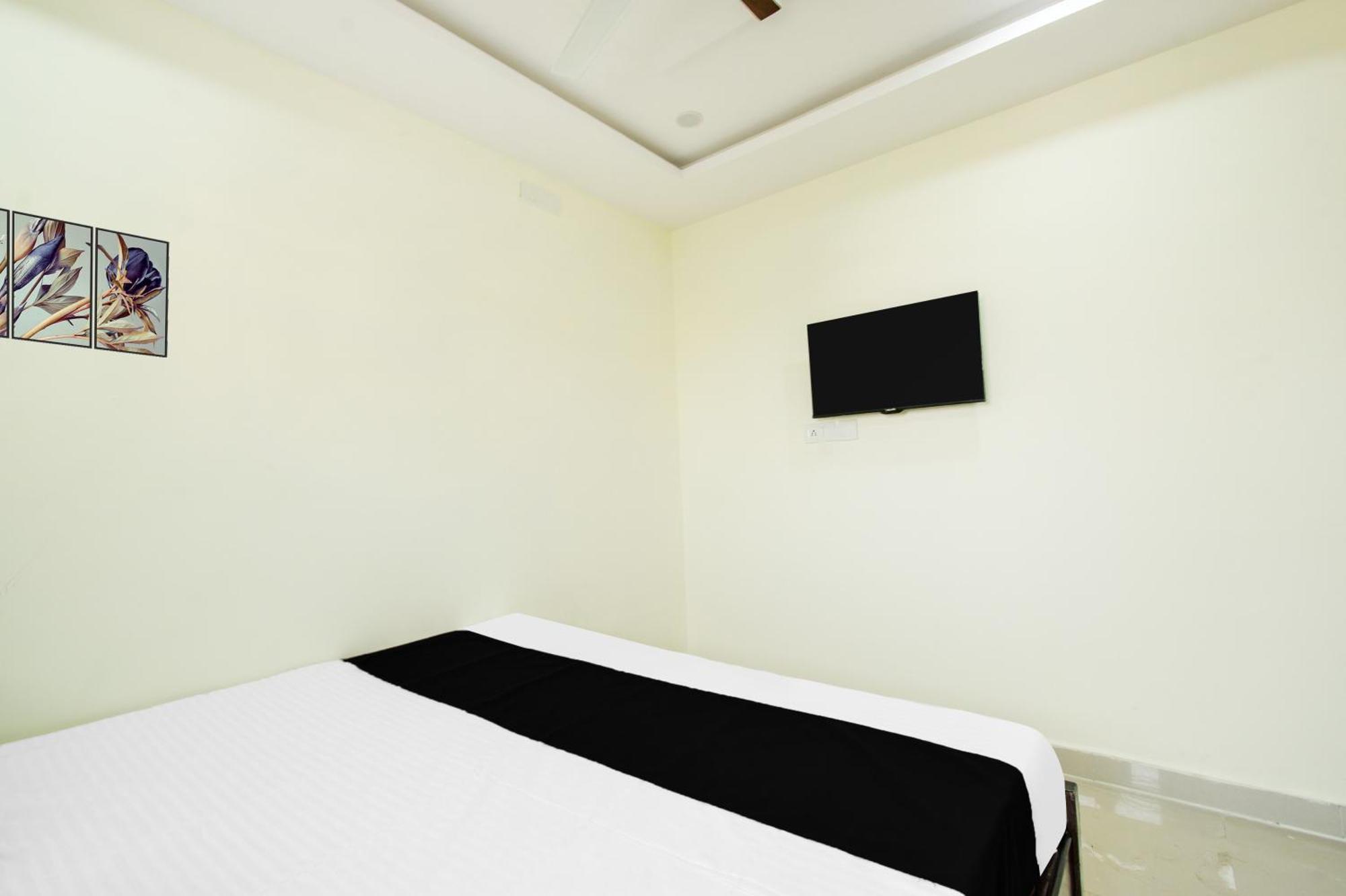 Hotel O Sri Balaji Grand Hyderabad Exterior photo
